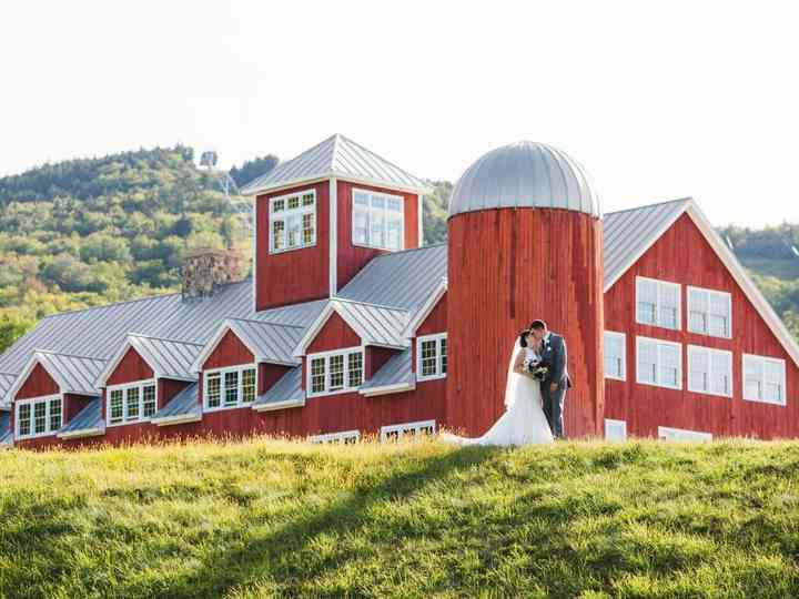 16 Barn Wedding Venues In Nh That Are Both Amazing And Authentic Weddingwire