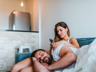 5 Signs Your Partner is Cheating on You