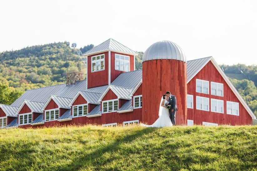 16 Barn Wedding Venues In Nh That Are Both Amazing And Authentic