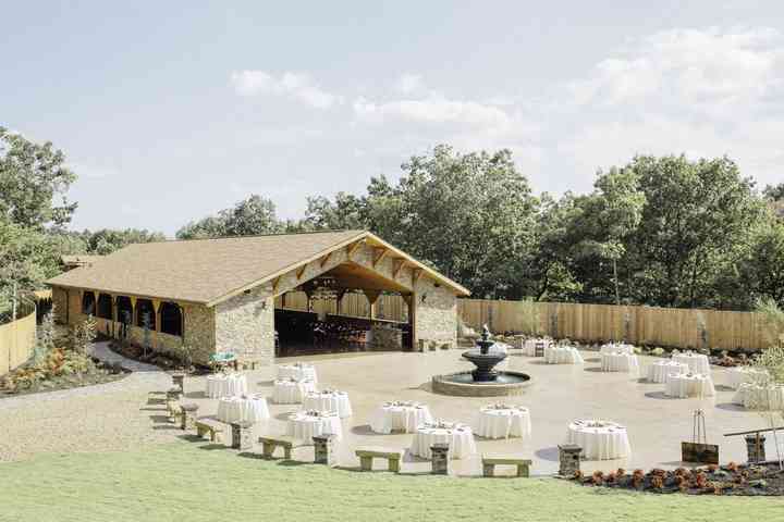 10 Rustic Barn Wedding Venues In Oklahoma Weddingwire