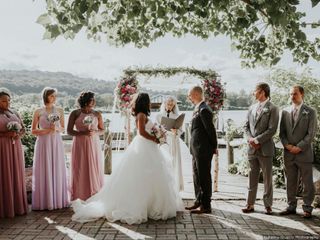 6 Steps to Finding the Right Wedding Officiant