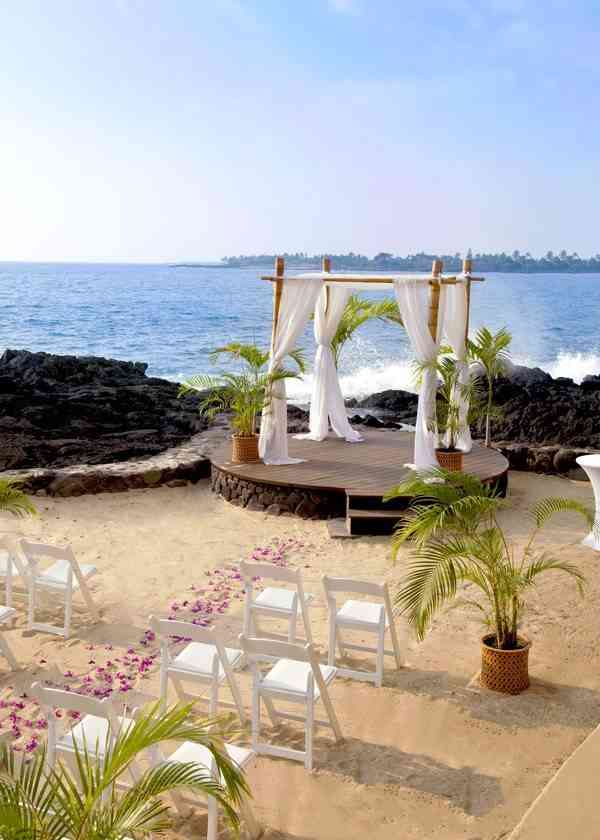 The 9 Best Small And Intimate Wedding Venues In Hawaii Weddingwire