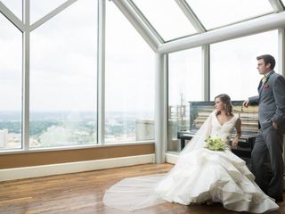6 Rooftop Wedding Venues in Birmingham, AL With Skyline Views