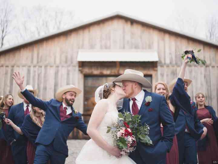 10 Barn Wedding Venues In Indiana For A Laid Back Event Weddingwire