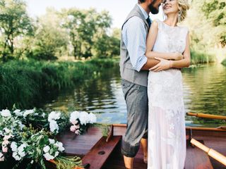 How to Fight Sweat at a Summer Outdoor Wedding