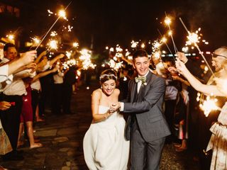 How to Create an Epic Wedding Send-Off