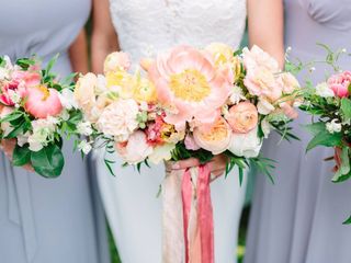 30 Colorful Wedding Bouquets That Are Super Cheerful