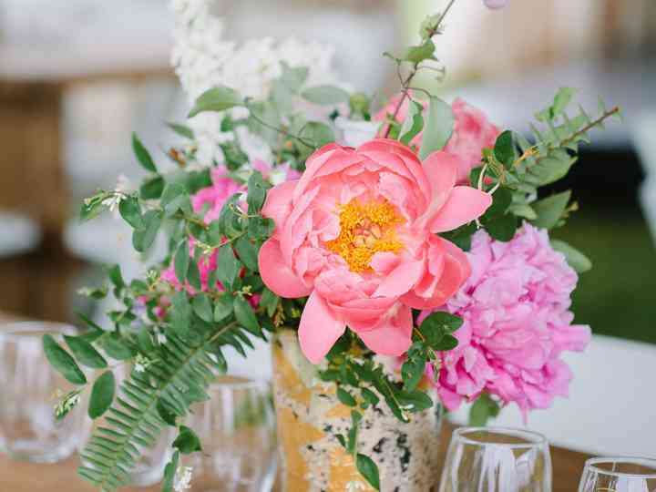 13 Popular Wedding Centerpiece Vessels Weddingwire