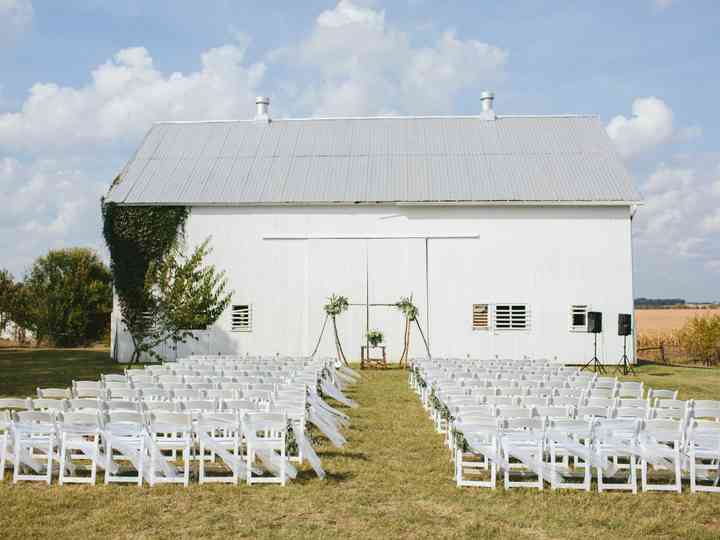 8 Rustic Wedding Venues In Northeast Ohio Weddingwire