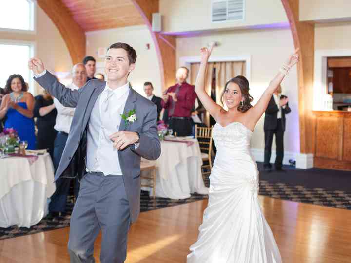 Reception Grand Entrance Song Ideas From The Experts Weddingwire