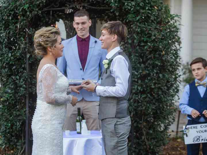 The 4 Rules Of Writing Your Own Lgbt Wedding Vows Weddingwire