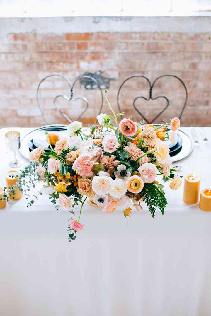 How To Style A Blush Wedding The Modern Way Weddingwire