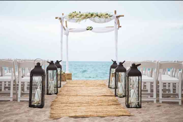 Fontainebleau Miami Beach Wedding Wedding Bells Seashells Wedding Bells Seashells