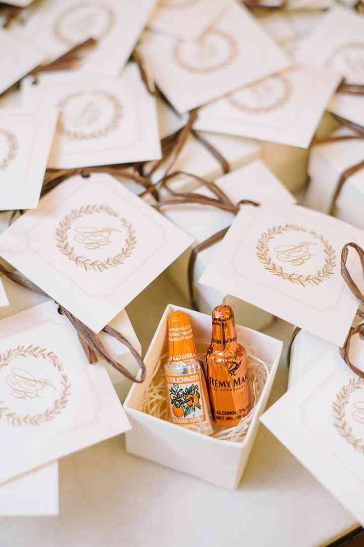 table favors for wedding reception