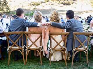 15 Creative and Hilarious Groomsmen Photo Ideas