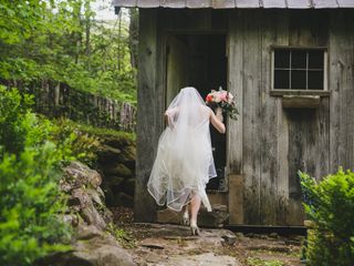 The 7 Best Times to Use the Restroom During Your Wedding