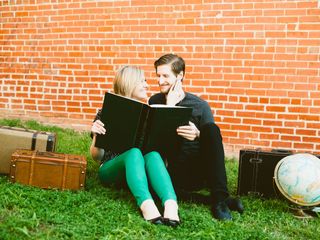 How to Plan Your Wedding at Work (Without Getting Caught!)