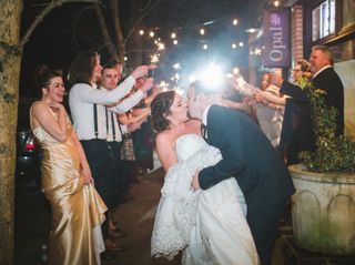 35 Signs Your Wedding Is On Fleek