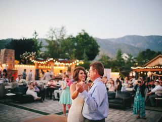 8 Ways to Involve Stepparents in Your Wedding