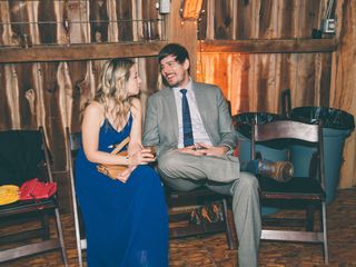 An Introvert's Guide to Living It Up at a Wedding