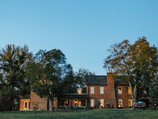 5 Reasons to Get Married ... at a Historic  Home