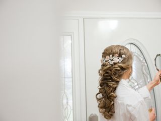 How to Choose a Wedding Hair Stylist