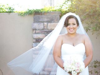 How to Select Your Wedding Hairstyle