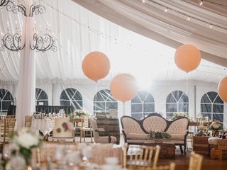 Your 4-Step Guide to Creating the Ultimate Wedding Lounge