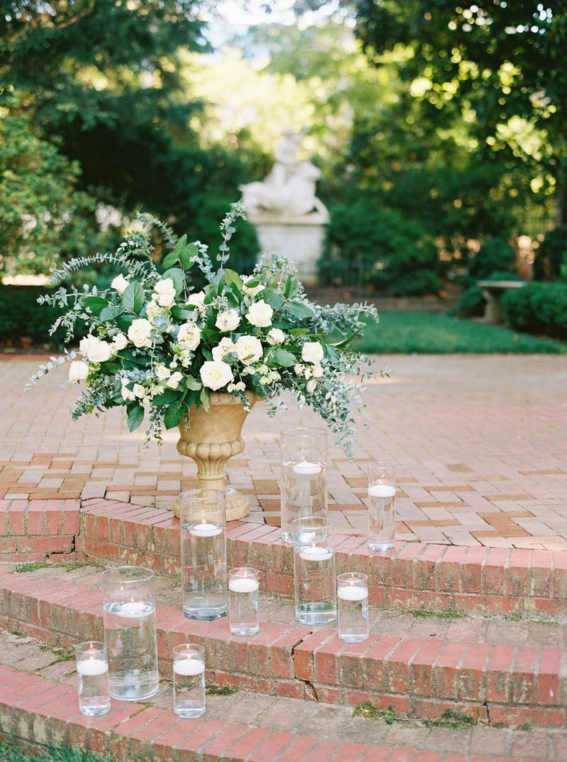 11 Gorgeous Spring Wedding Ideas To Make You Swoon WeddingWire