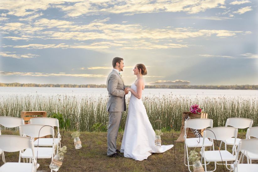 Here S How To Have A Non Beach Wedding In The Tampa Area Weddingwire