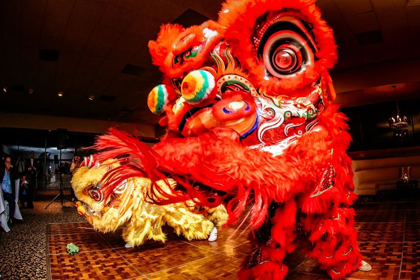 wearing red to a chinese wedding