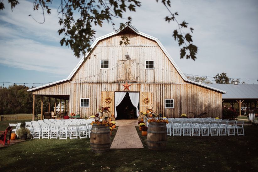 20 Farm And Barn Wedding Venues For An Event That S Rustic