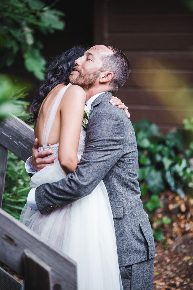 Las fotos más románticas de bodas reales novios primer vistazo