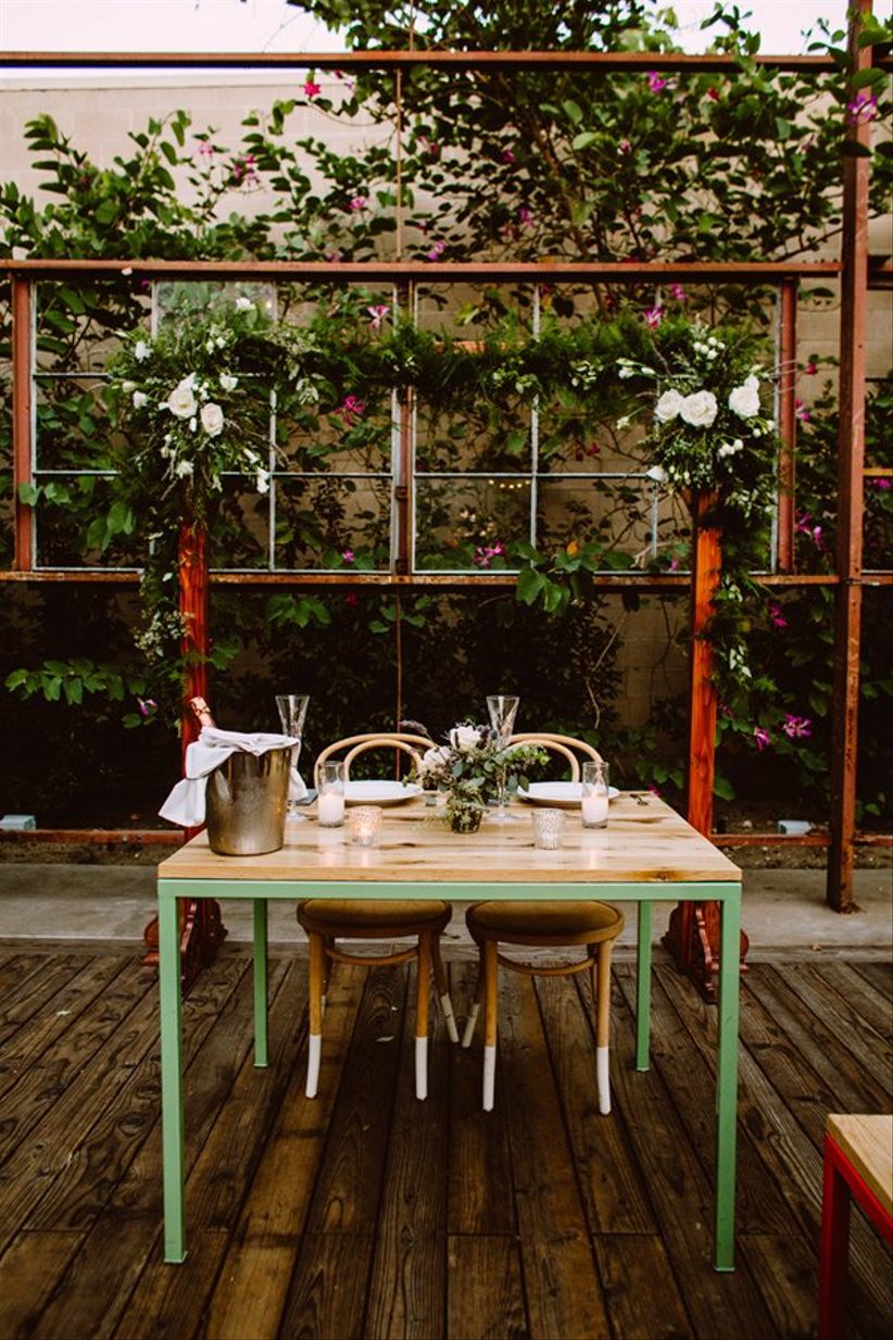 modern sweetheart table