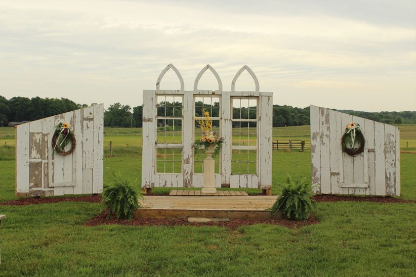 8 Rustic Wedding Venues In Northeast Ohio Weddingwire