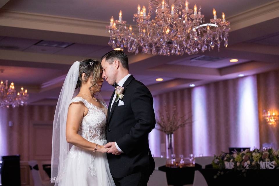 Rustic Wedding Decor Ideas You'll Absolutely Love - Sterling Ballroom,  Eatontown NJ