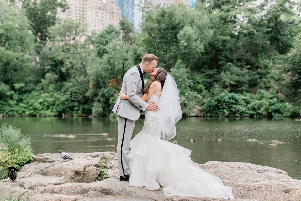 Bethesda Fountain Engagement – Asher Gardner Photography