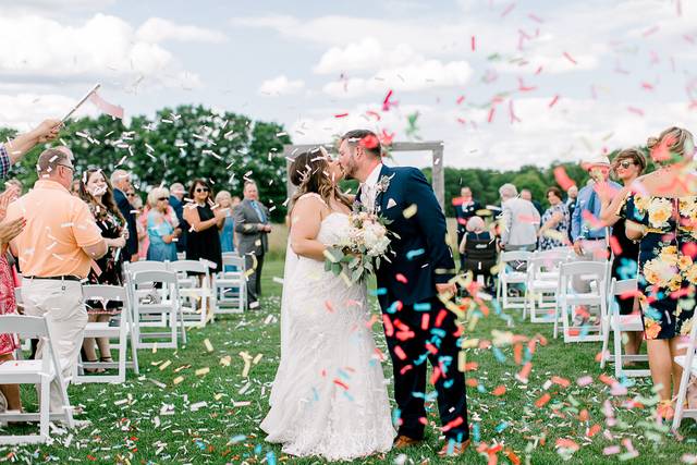 Sonshine Barn Wedding & Event Center 2