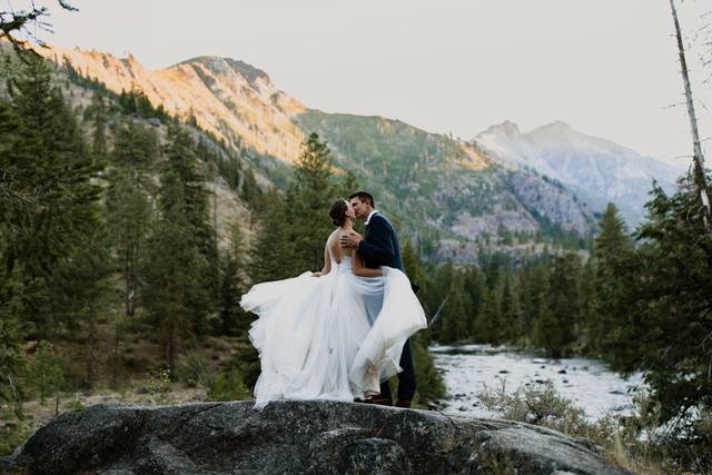 Sleeping Lady Mountain Resort - Hotel Weddings - Leavenworth, WA ...