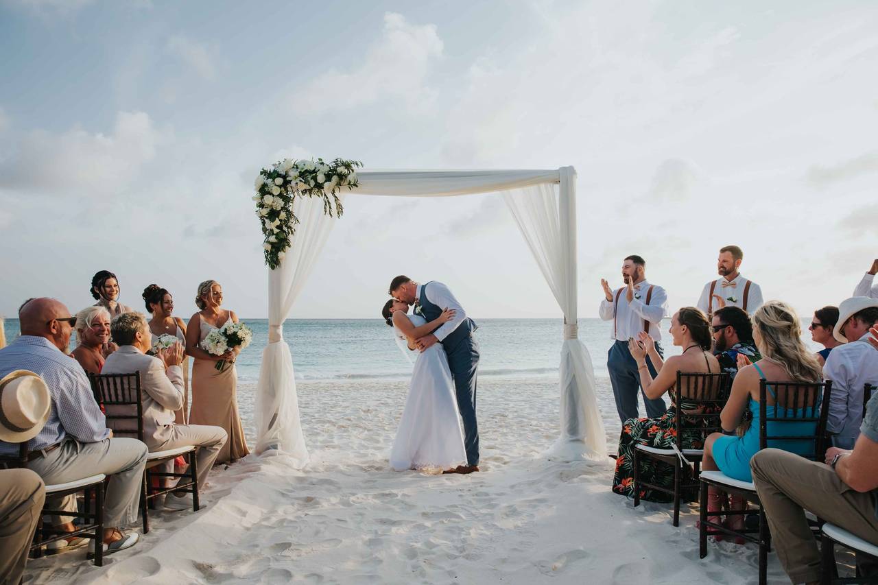 The 10 Best Wedding Venues in Aruba - WeddingWire