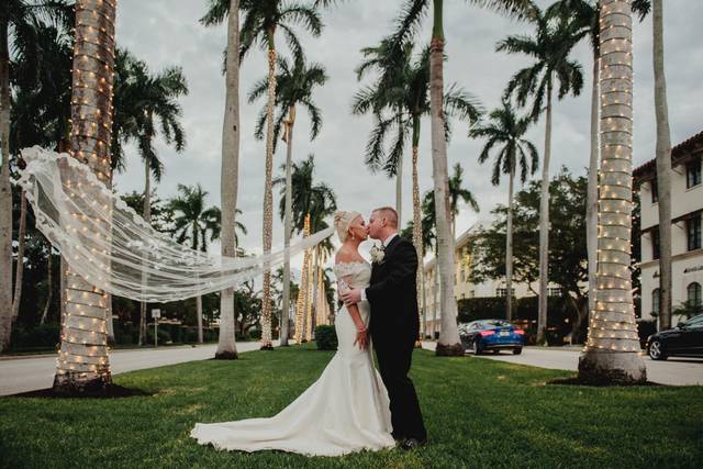 Miami Area Weddings, White Trail