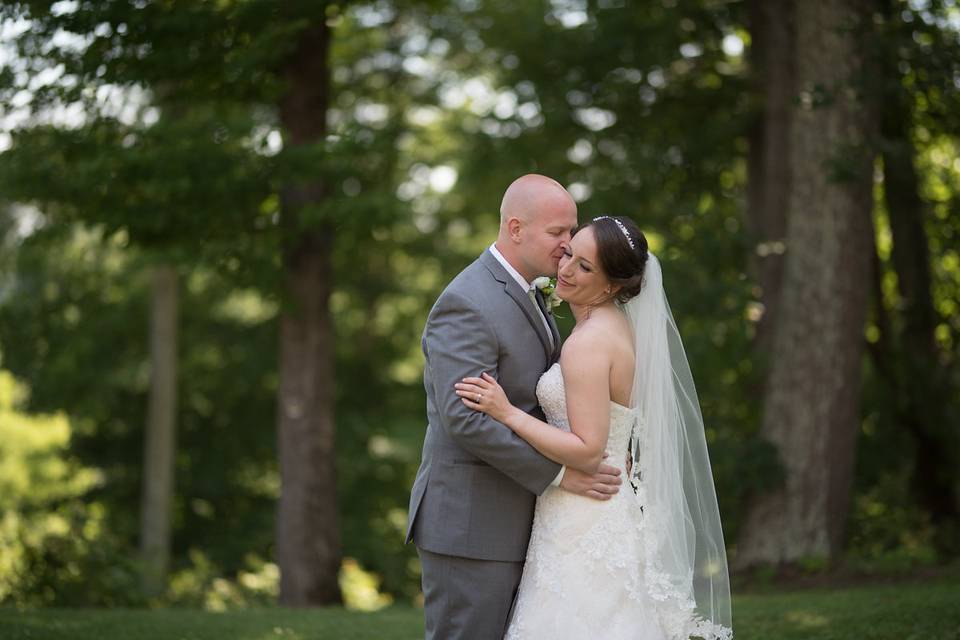 Beacon Hill Manor - Venue - Paeonian Springs, VA - WeddingWire