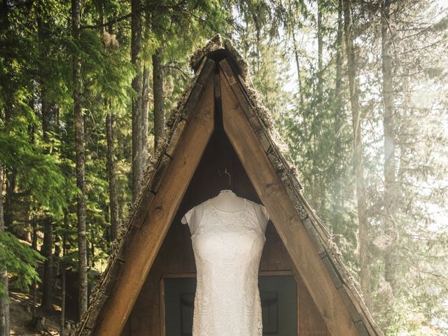 Justin Mckinney and Amanda Merrick's Wedding in Coolin, Idaho 10
