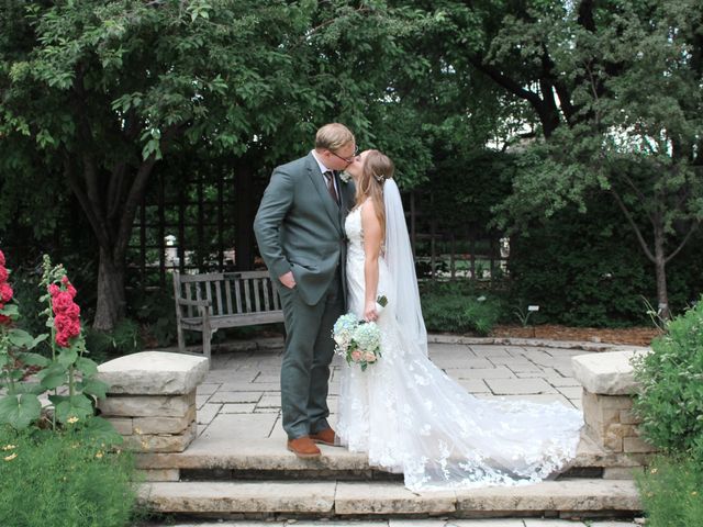 Jake and Savannah&apos;s Wedding in Wichita, Kansas 9
