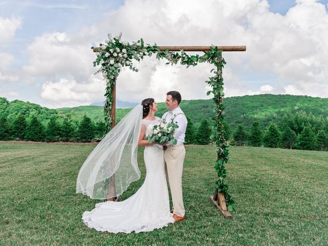 Austin and Cassie&apos;s Wedding in Newland, North Carolina 76