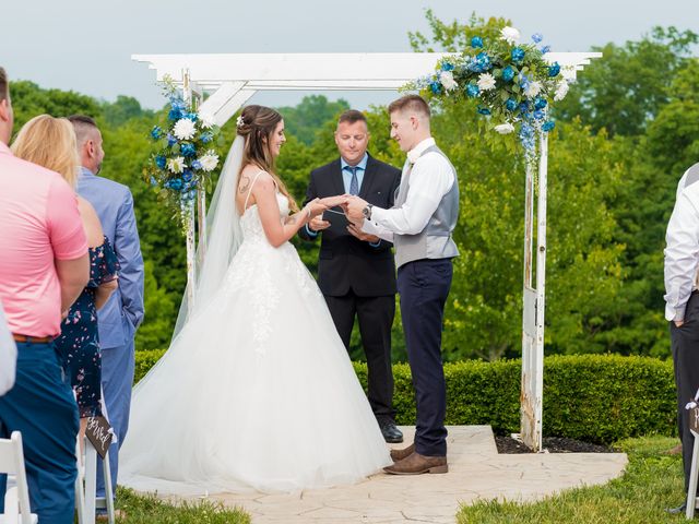 Nate and Taylor&apos;s Wedding in Cincinnati, Ohio 15
