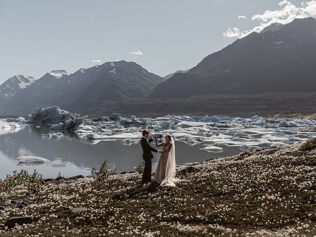 Garrett and Katherine&apos;s Wedding in Girdwood, Alaska 31