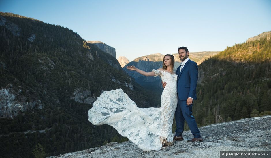 Will and Jackie's Wedding in Yosemite National Park, California