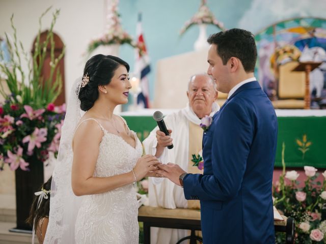 Priscilla and Rodrigo&apos;s Wedding in La Fortuna de San Carlos, Costa Rica 16