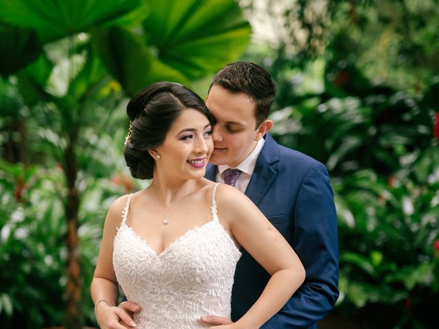 Priscilla and Rodrigo&apos;s Wedding in La Fortuna de San Carlos, Costa Rica 22